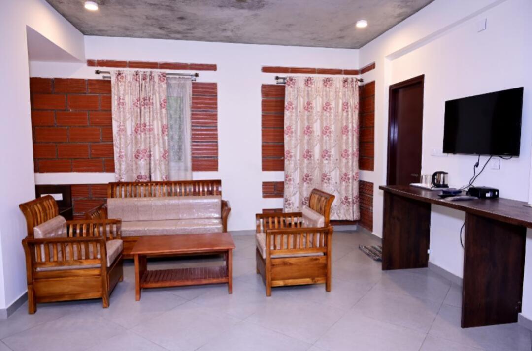 Coorg Vismaya Resort Madikeri Exteriör bild