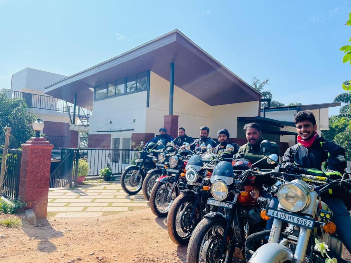 Coorg Vismaya Resort Madikeri Exteriör bild