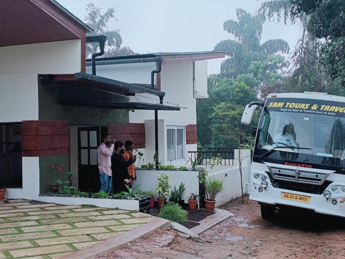 Coorg Vismaya Resort Madikeri Exteriör bild
