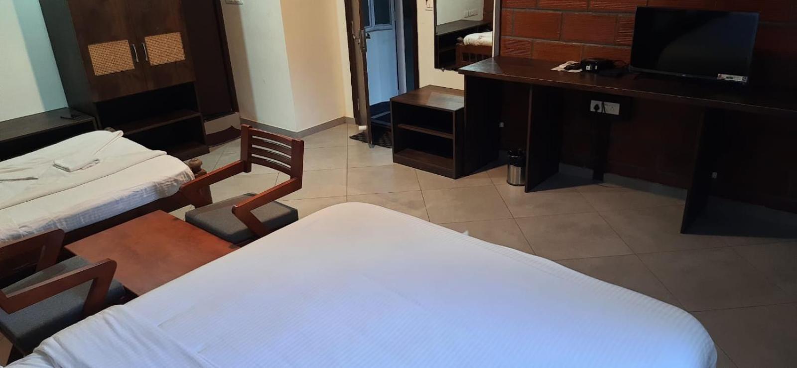 Coorg Vismaya Resort Madikeri Exteriör bild