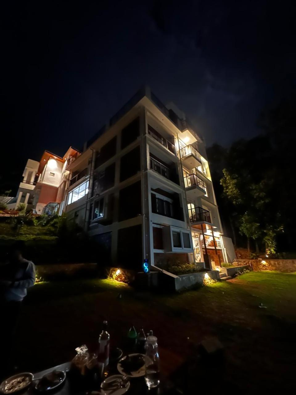 Coorg Vismaya Resort Madikeri Exteriör bild
